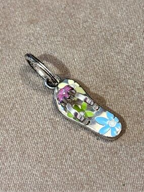 🆕Listing! Pixie Flip Flop charm Pink, yellow, green & blue flowers on silver